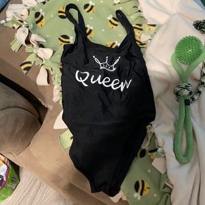 Queen one piece